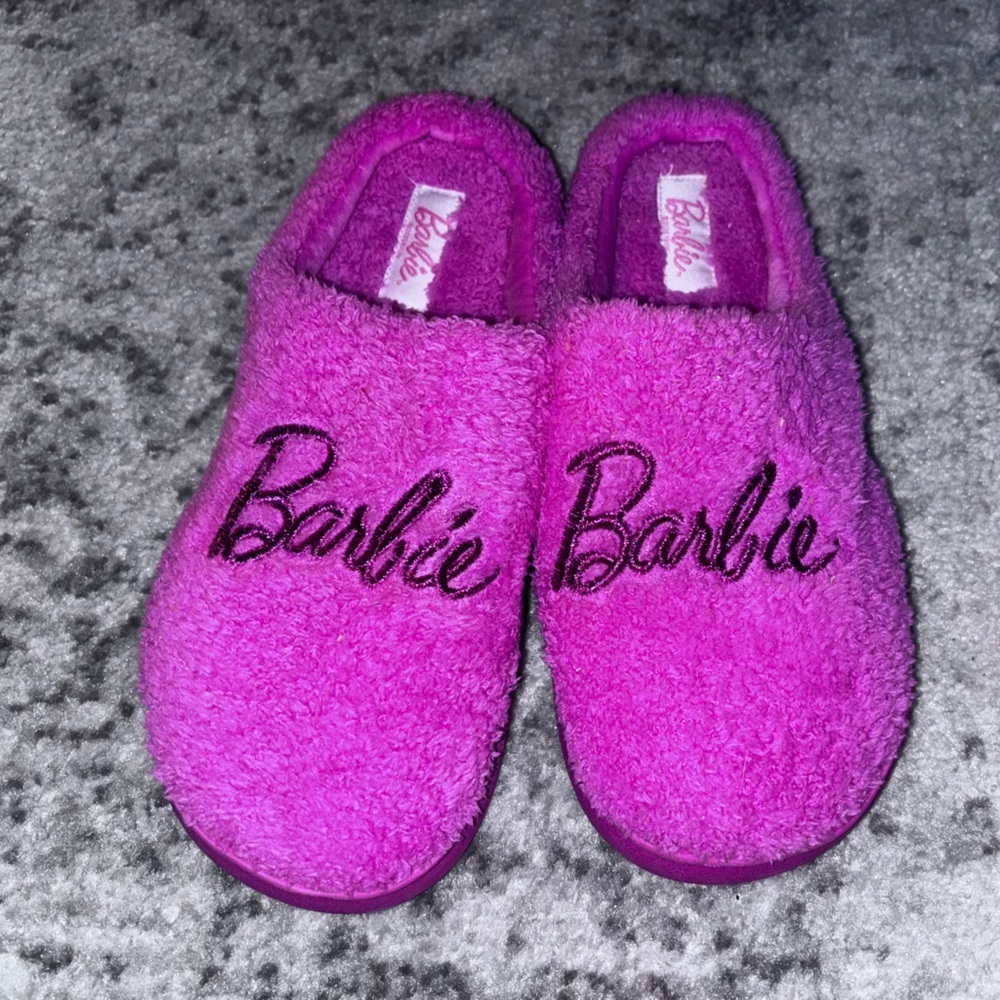 NWT Barbie Plush Logo Slippers Fuzzy Pink Slippers/House Shoes Size: L (8-9)